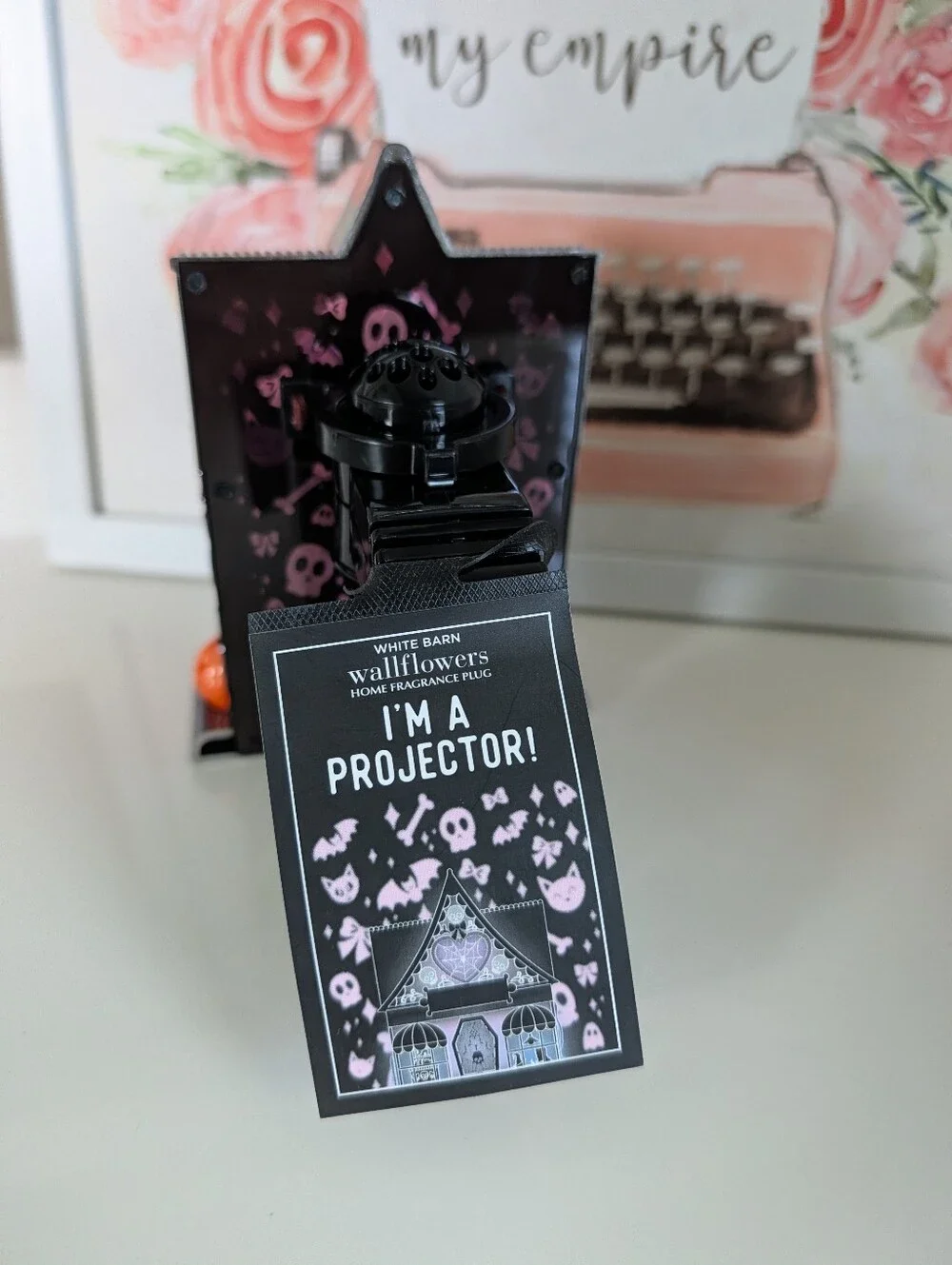 👻NWT BBW 2025 Set Of 3 Halloween Collectible Wallplugs, 2 Projectors, 1 Disney